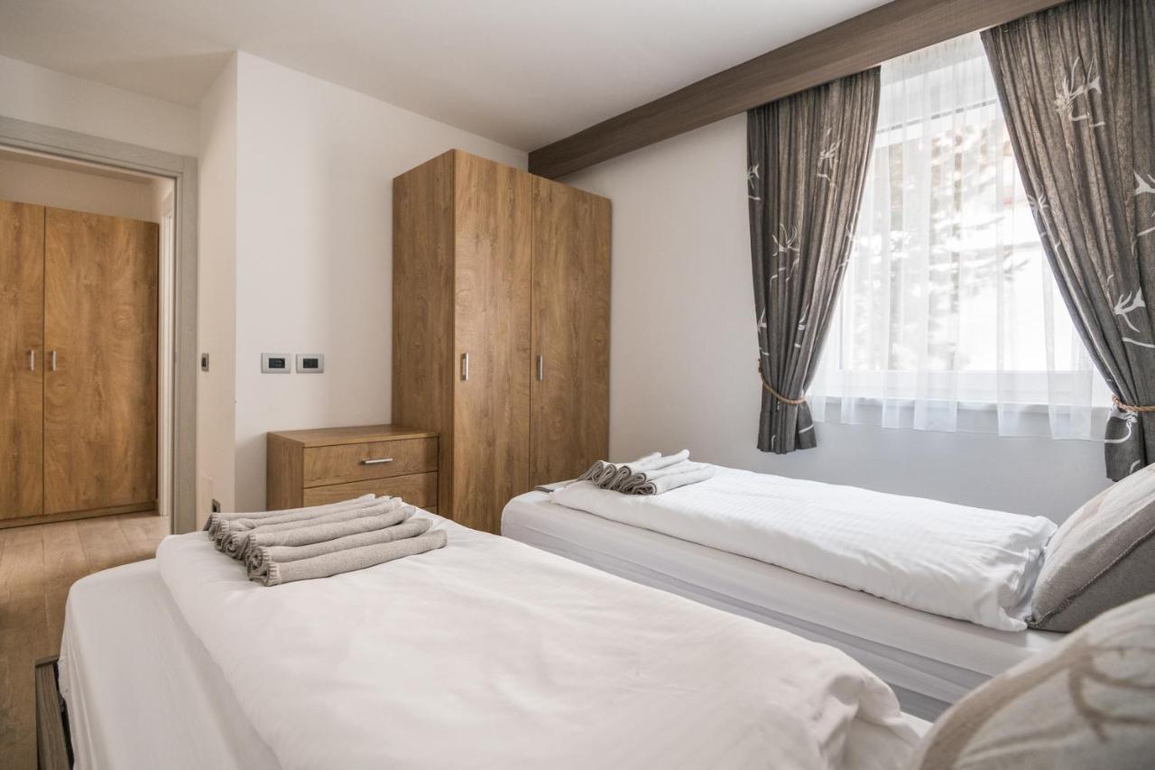 Piccola Cesa Apartments Canazei Ngoại thất bức ảnh